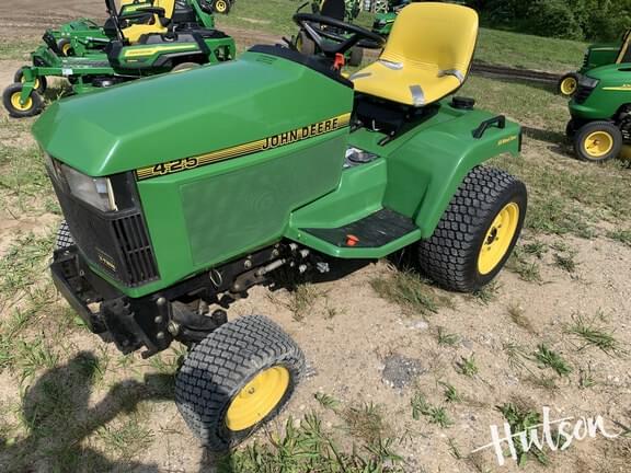 Image of John Deere 425 equipment image 1