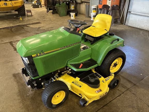 Image of John Deere 425 Primary image
