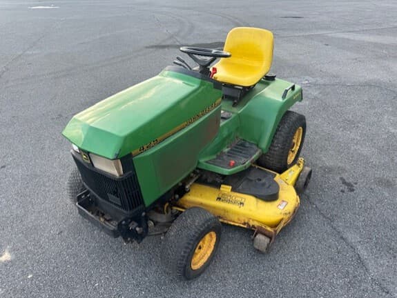 Image of John Deere 425 equipment image 1
