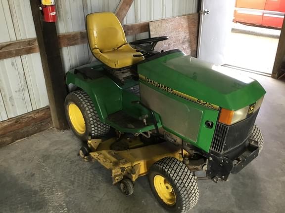Image of John Deere 425 equipment image 3