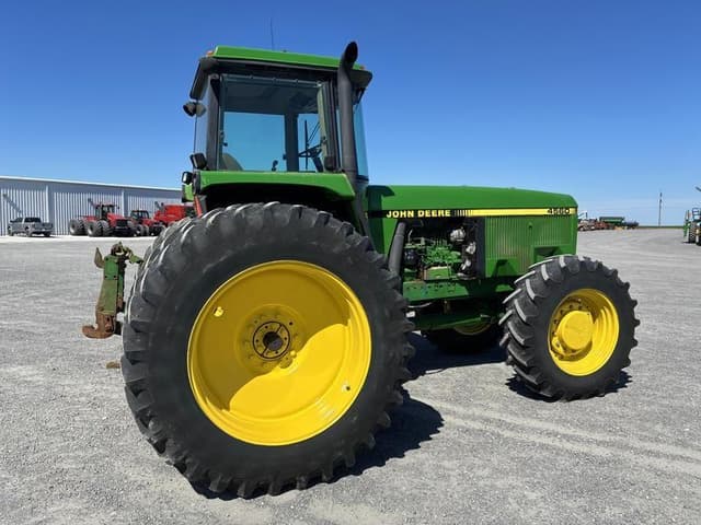 Image of John Deere 4560 equipment image 2