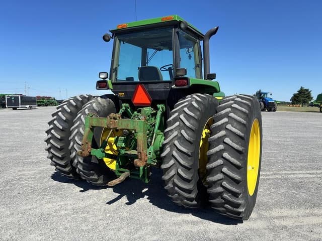 Image of John Deere 4560 equipment image 3