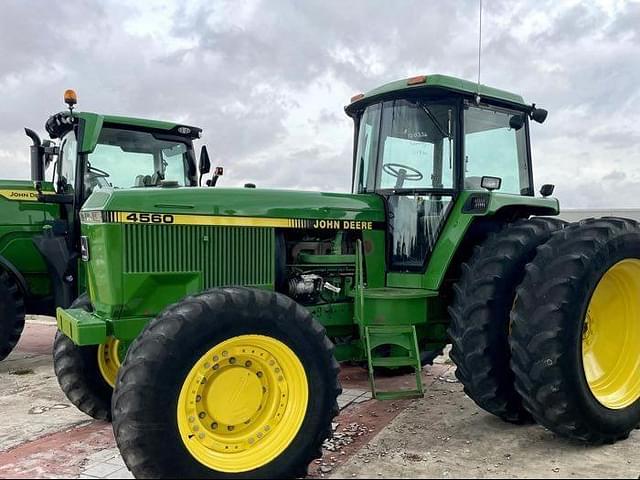 Image of John Deere 4560 equipment image 1