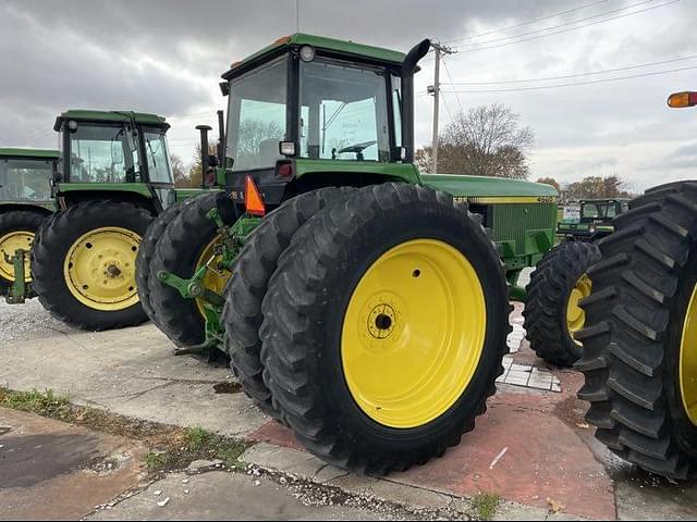 Image of John Deere 4560 equipment image 2