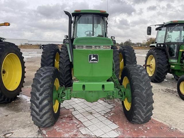 Image of John Deere 4560 equipment image 3