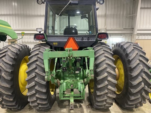 Image of John Deere 4560 equipment image 2