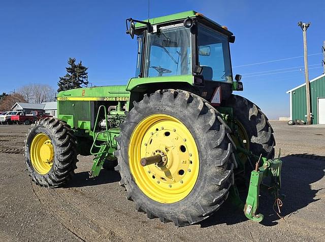 Image of John Deere 4560 equipment image 1