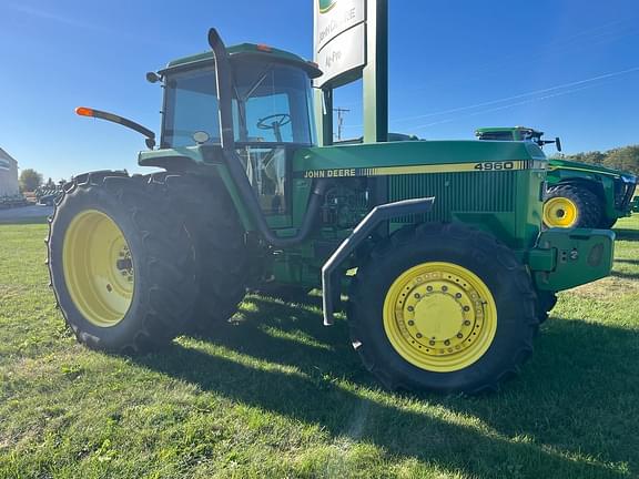 Image of John Deere 4960 equipment image 1