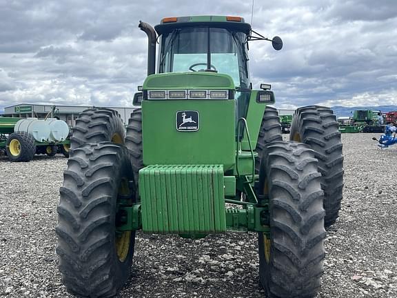 Image of John Deere 4960 equipment image 2