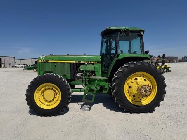 Image of John Deere 4960 equipment image 1