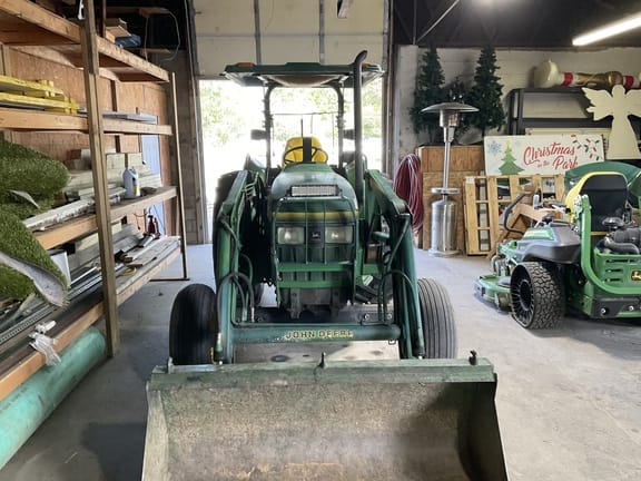 1993 John Deere 5300 Equipment Image0