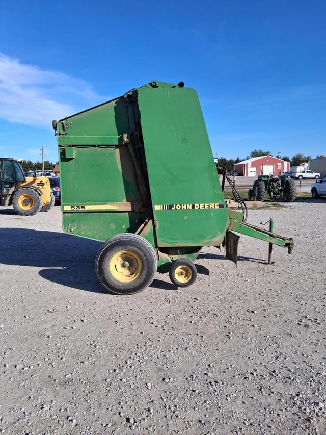 Image of John Deere 535 equipment image 2