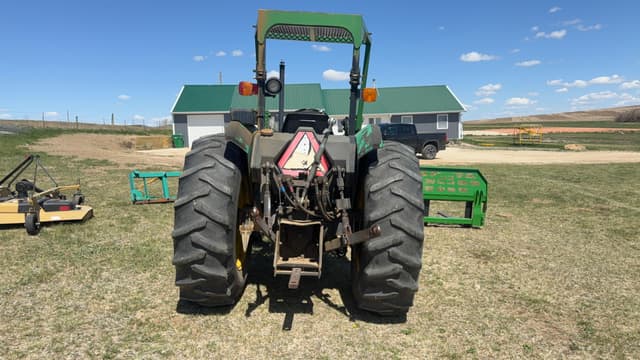 Image of John Deere 5400 equipment image 4