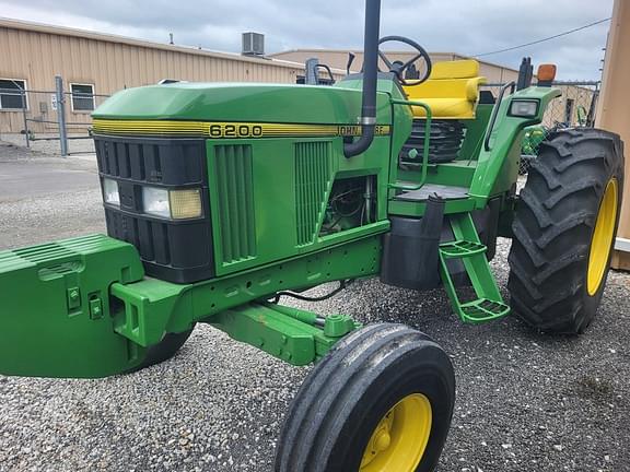 Image of John Deere 6200 equipment image 1