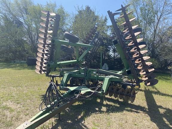 Image of John Deere 630 equipment image 2