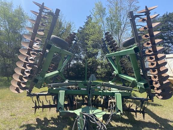 Image of John Deere 630 equipment image 1