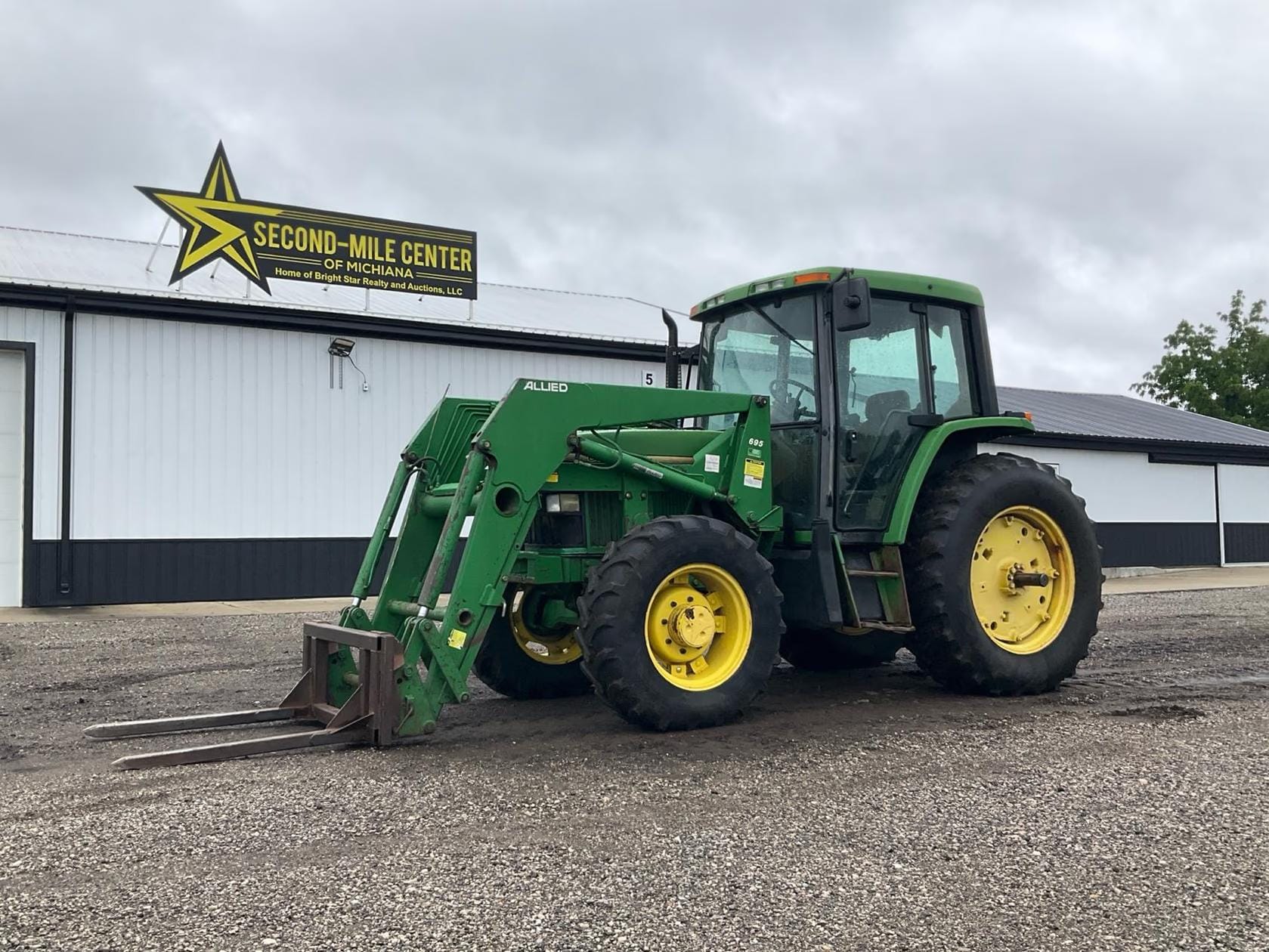 1993 John Deere 6300 Equipment Image0