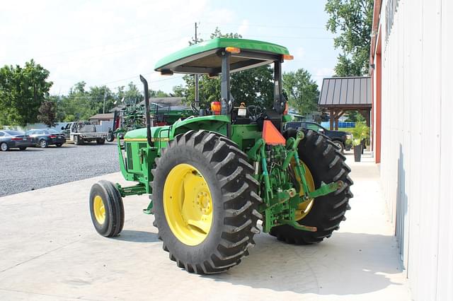 Image of John Deere 6400 equipment image 4