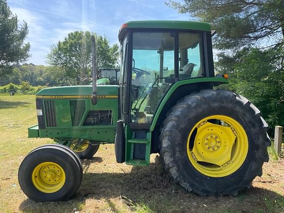 Image of John Deere 6400 equipment image 4