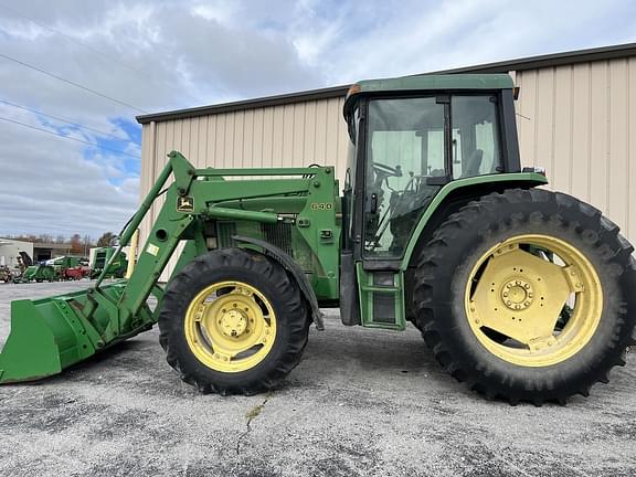 Image of John Deere 6400 equipment image 1