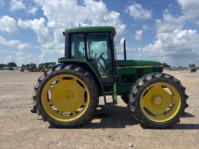 Image of John Deere 6400 equipment image 3