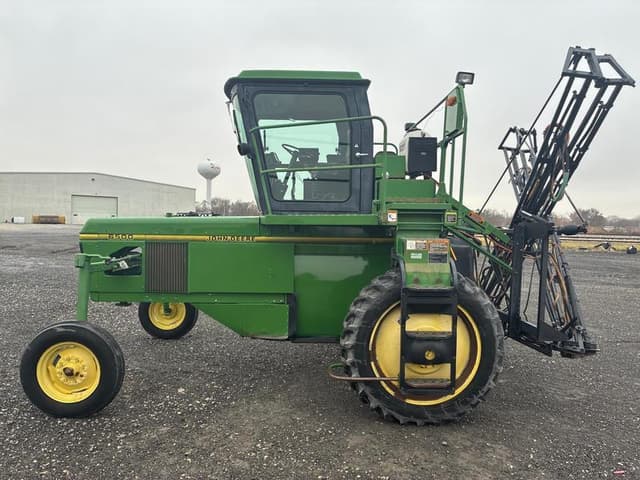 Image of John Deere 6500 equipment image 3