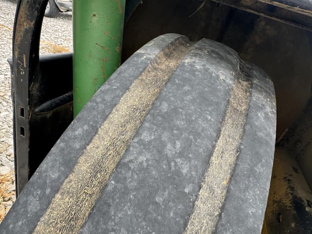 Image of John Deere 6500 equipment image 3