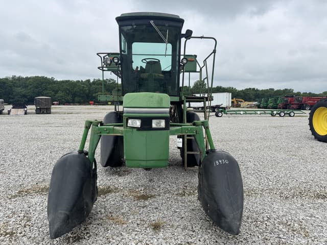 Image of John Deere 6500 equipment image 1