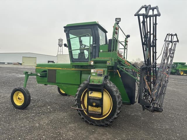 Image of John Deere 6500 equipment image 4