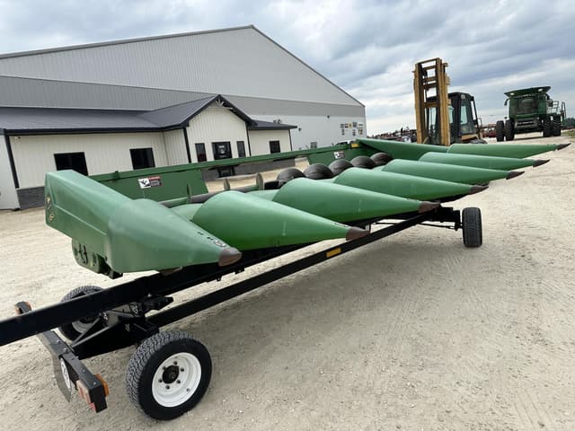 Image of John Deere 693 equipment image 3