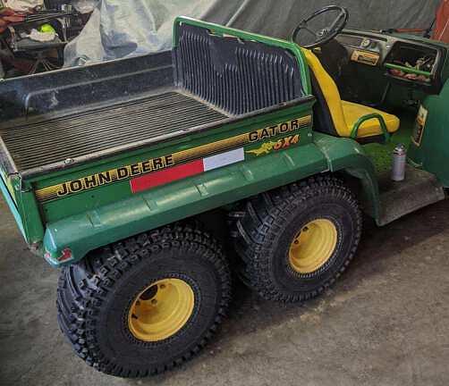 Image of John Deere Gator 6x4 equipment image 1