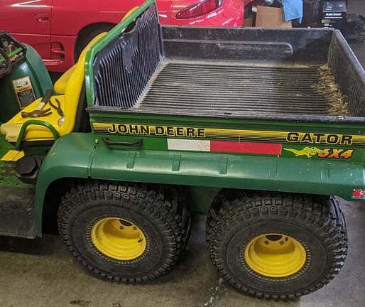 Image of John Deere Gator 6x4 equipment image 2