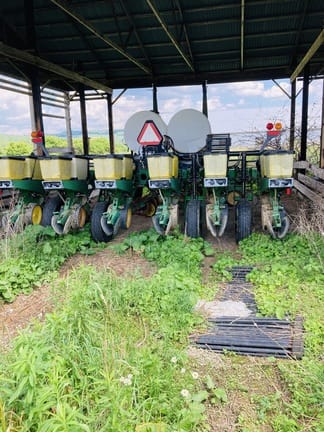 Main image John Deere 7200