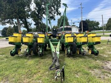 Main image John Deere 7200