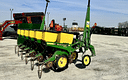 1993 John Deere 7200 Image