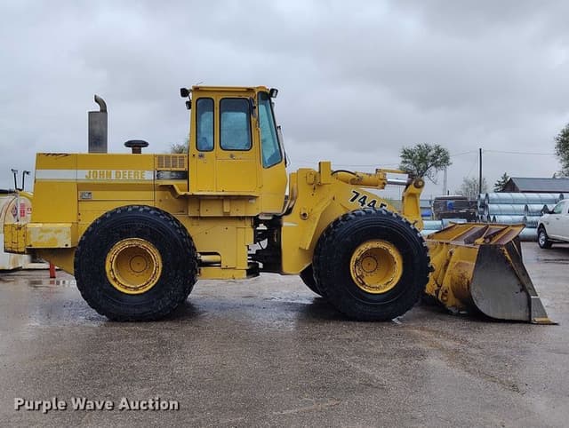 Image of John Deere 744E equipment image 3