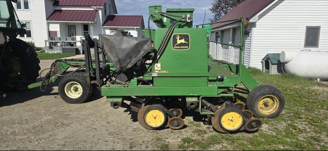 Image of John Deere 750 equipment image 1