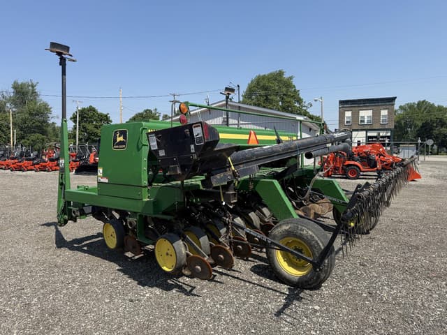 Image of John Deere 750 equipment image 2