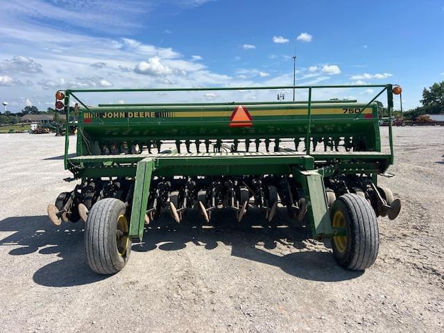 Image of John Deere 750 equipment image 4