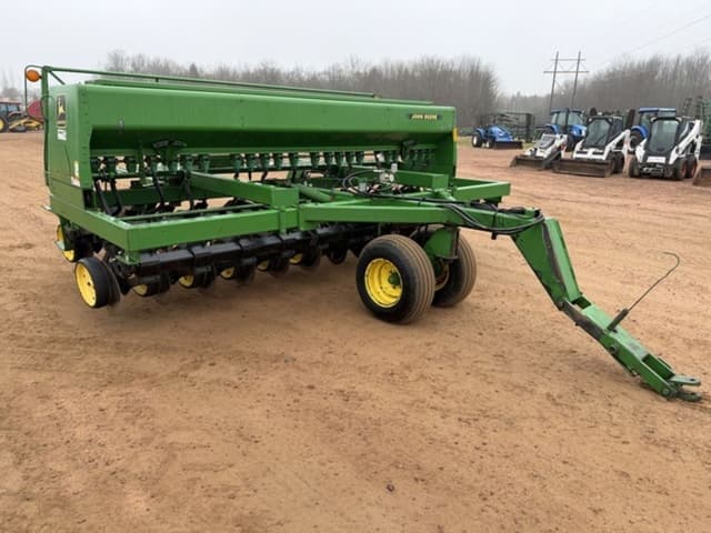 Image of John Deere 750 equipment image 2