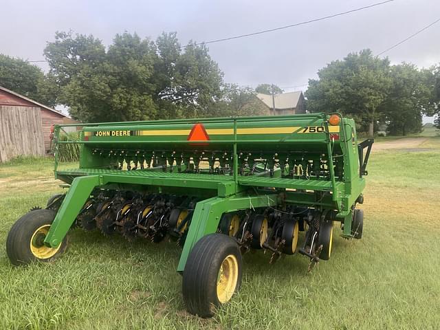 Image of John Deere 750 equipment image 3