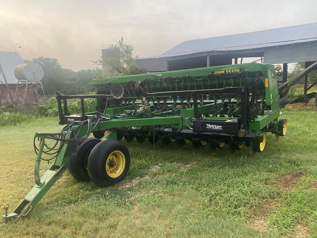 Image of John Deere 750 Primary image