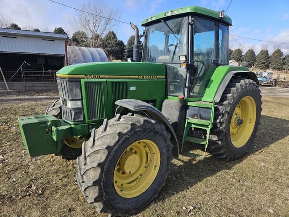 Image of John Deere 7600 equipment image 1