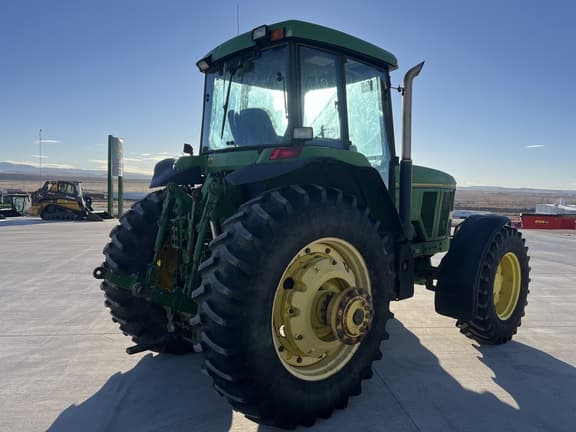Image of John Deere 7600 equipment image 2