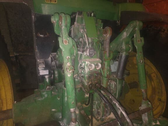 Image of John Deere 7600 equipment image 2