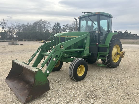 1993 John Deere 7600 Equipment Image0