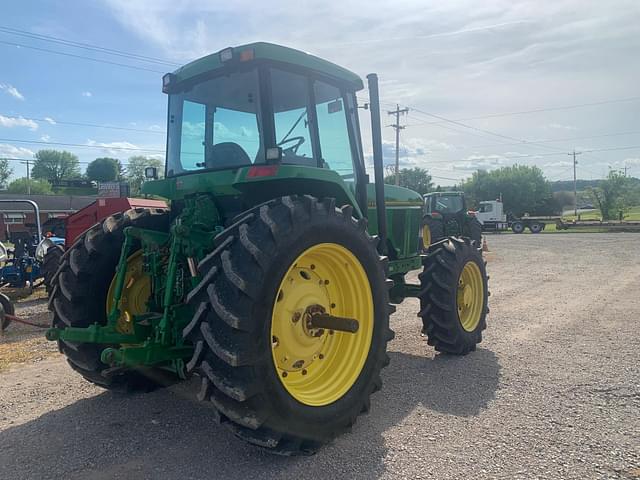 Image of John Deere 7600 equipment image 4