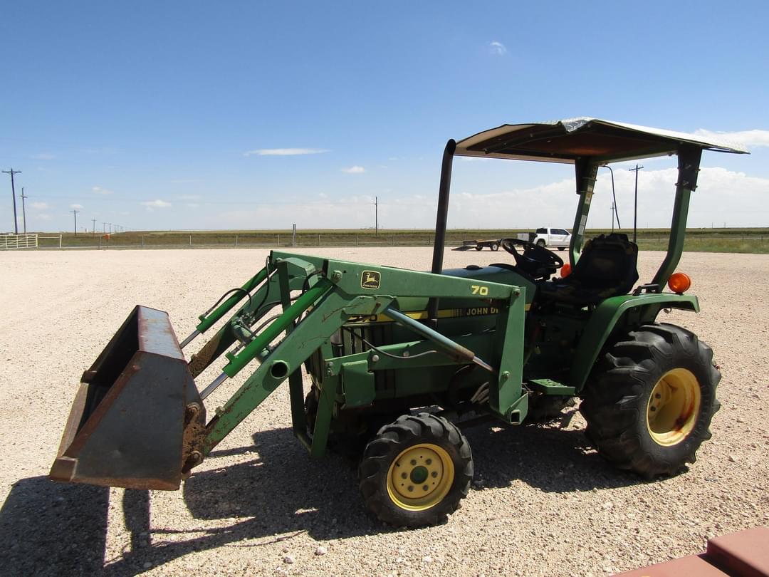 Image of John Deere 770 Primary image