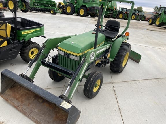 Main image John Deere 770