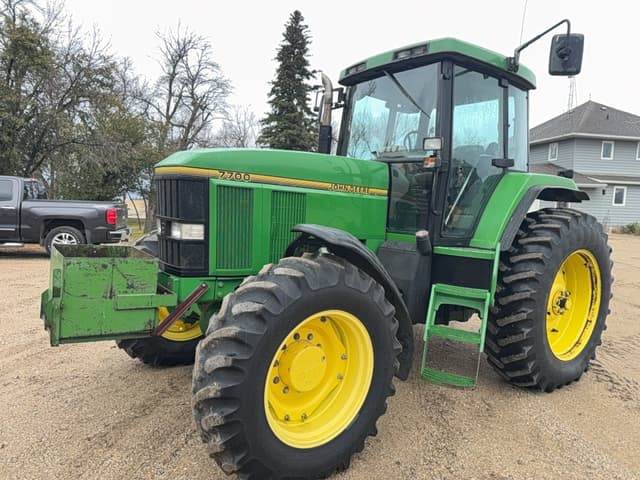 Image of John Deere 7700 equipment image 3